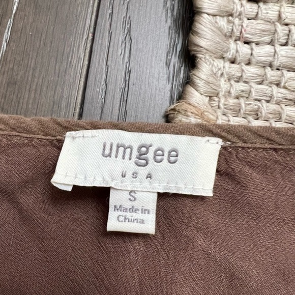 Umgee Gauze Diamond Shape Tunic in Cocoa - Picture 16 of 16